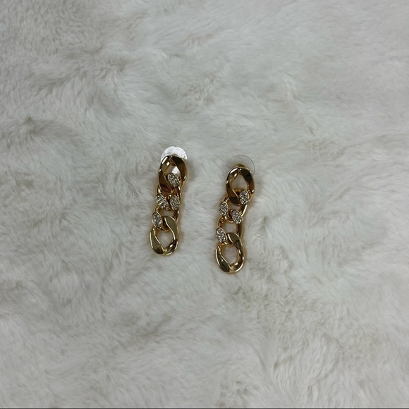 CHAIN LINK PAVE DROP EARRINGS GOLD - Picture 12 of 13